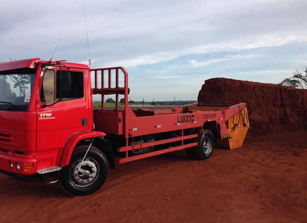 Transportes de terra para jardinagem